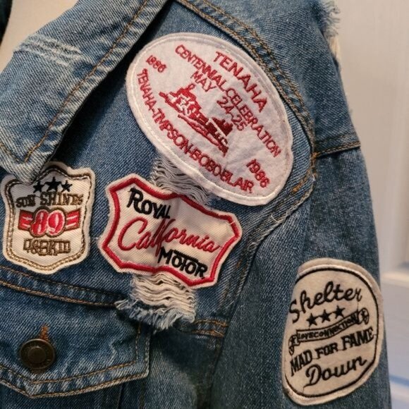 Women's denim blue jacket rocker destroyed hole patches rocker plus size 3X - Picture 4 of 8